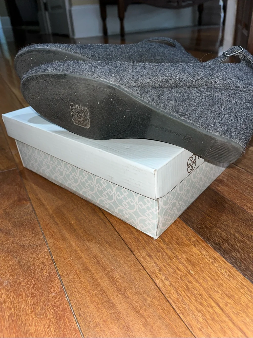Daisy Fuentes Gray Felt Ankle-Strap Wedges with Round Toe